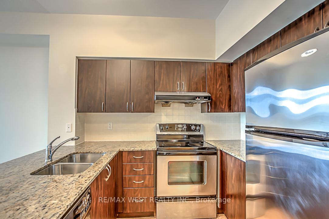 Photo 14 of Unit 907, 32 Clegg Road, Markham, Unionville — HOMEH