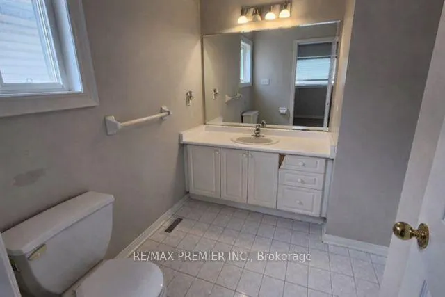 Photo 9 of Unit 46, 58 Louana Crescent, Vaughan, East Woodbridge — HOMEH