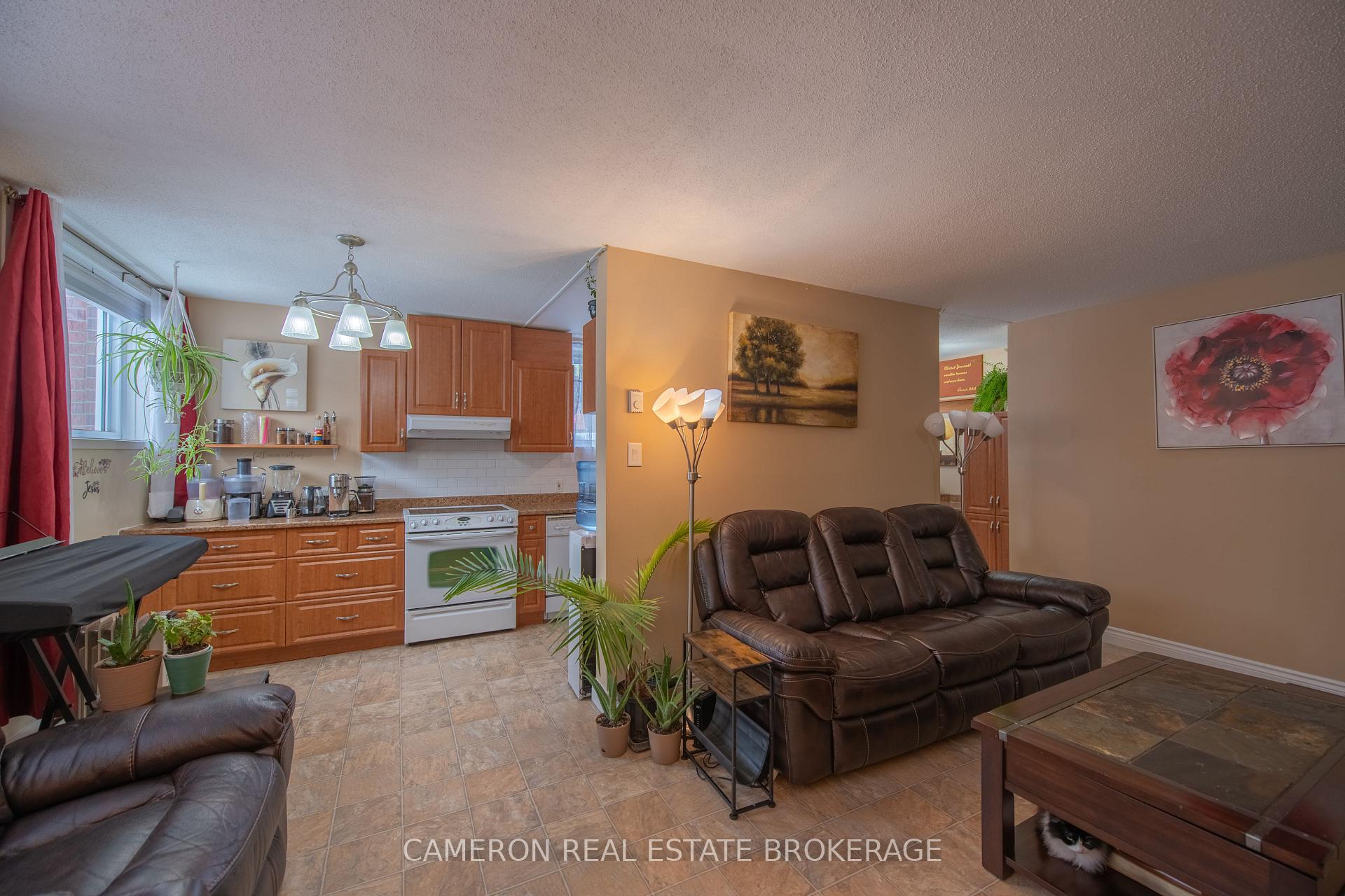 Photo 5 of Unit 104, 118 Fourth Street E, Cornwall — HOMEH