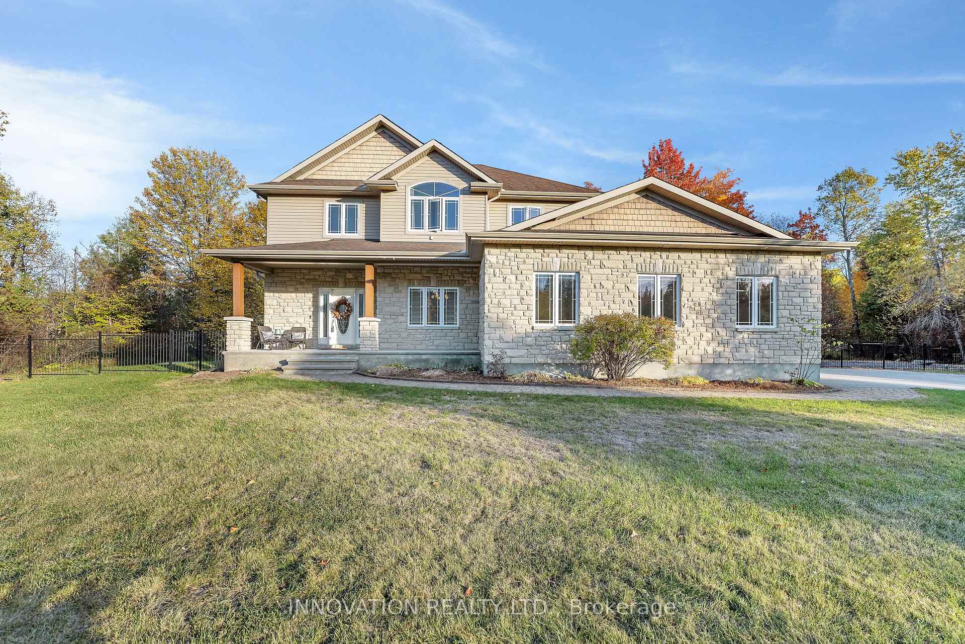 Front of 122 Country Meadow Drive S