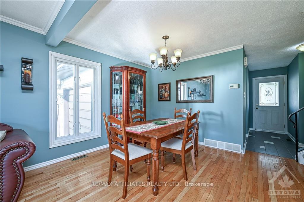 Photo 7 of 1773 Stonehenge Crescent, Ottawa, Pineview — HOMEH