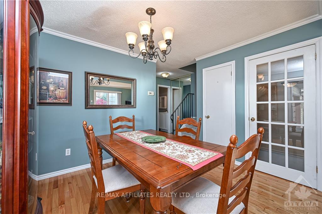 Photo 10 of 1773 Stonehenge Crescent, Ottawa, Pineview — HOMEH