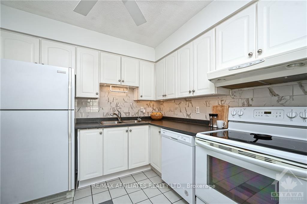Photo 12 of 1773 Stonehenge Crescent, Ottawa, Pineview — HOMEH
