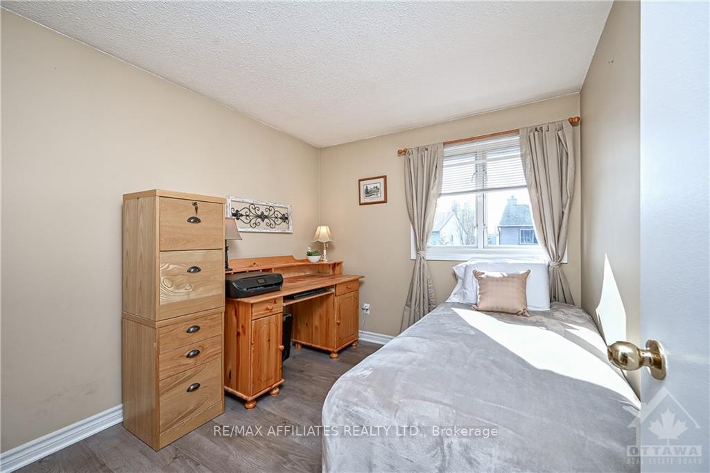 Photo 19 of 1773 Stonehenge Crescent, Ottawa, Pineview — HOMEH