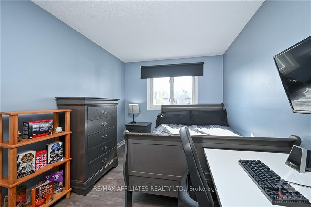 Photo 18 of 1773 Stonehenge Crescent, Ottawa, Pineview — HOMEH
