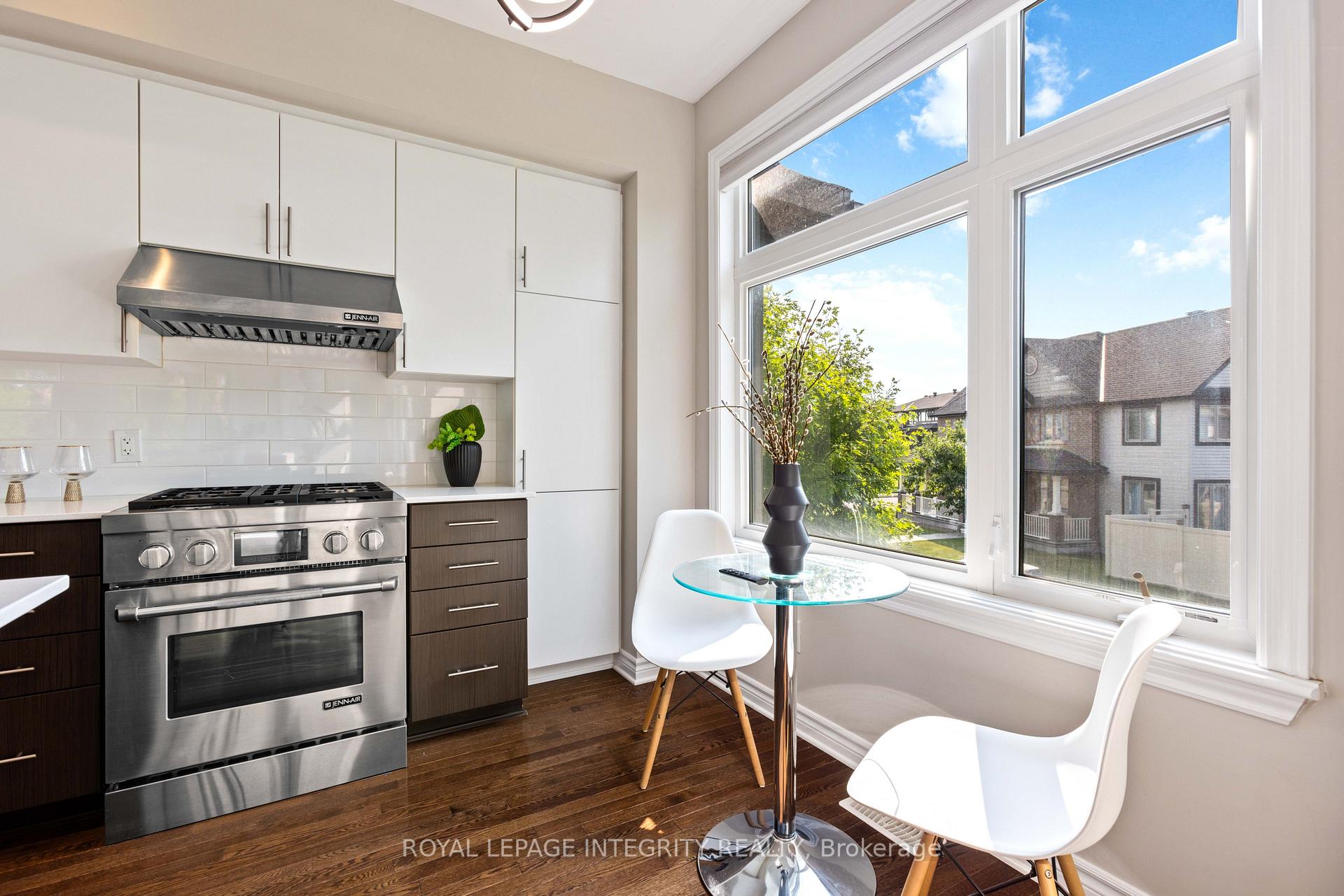 Photo 9 of 266 Leather Leaf Terrace, Ottawa, Barrhaven - Longfields — HOMEH
