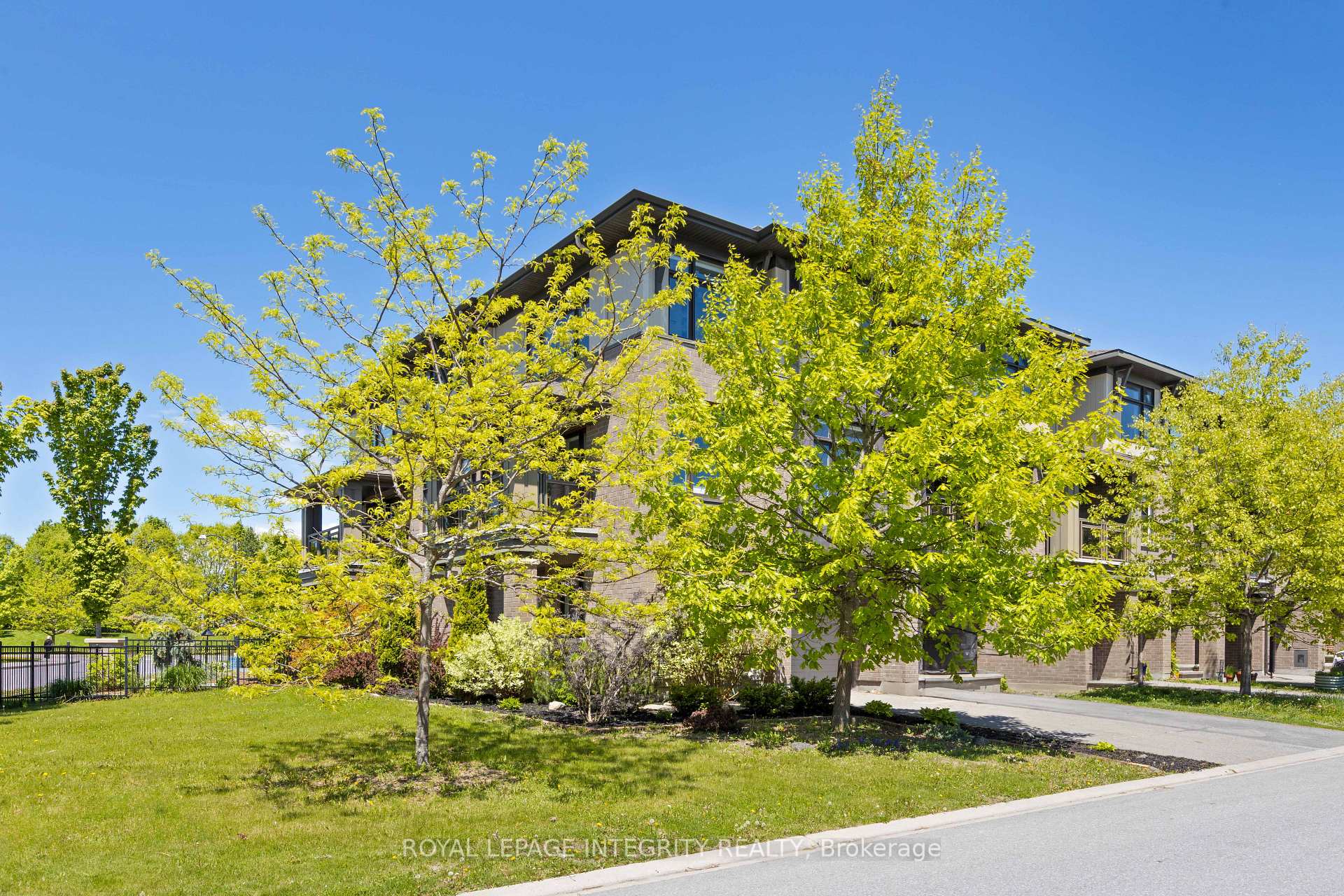 Photo 38 of 266 Leather Leaf Terrace, Ottawa, Barrhaven - Longfields — HOMEH