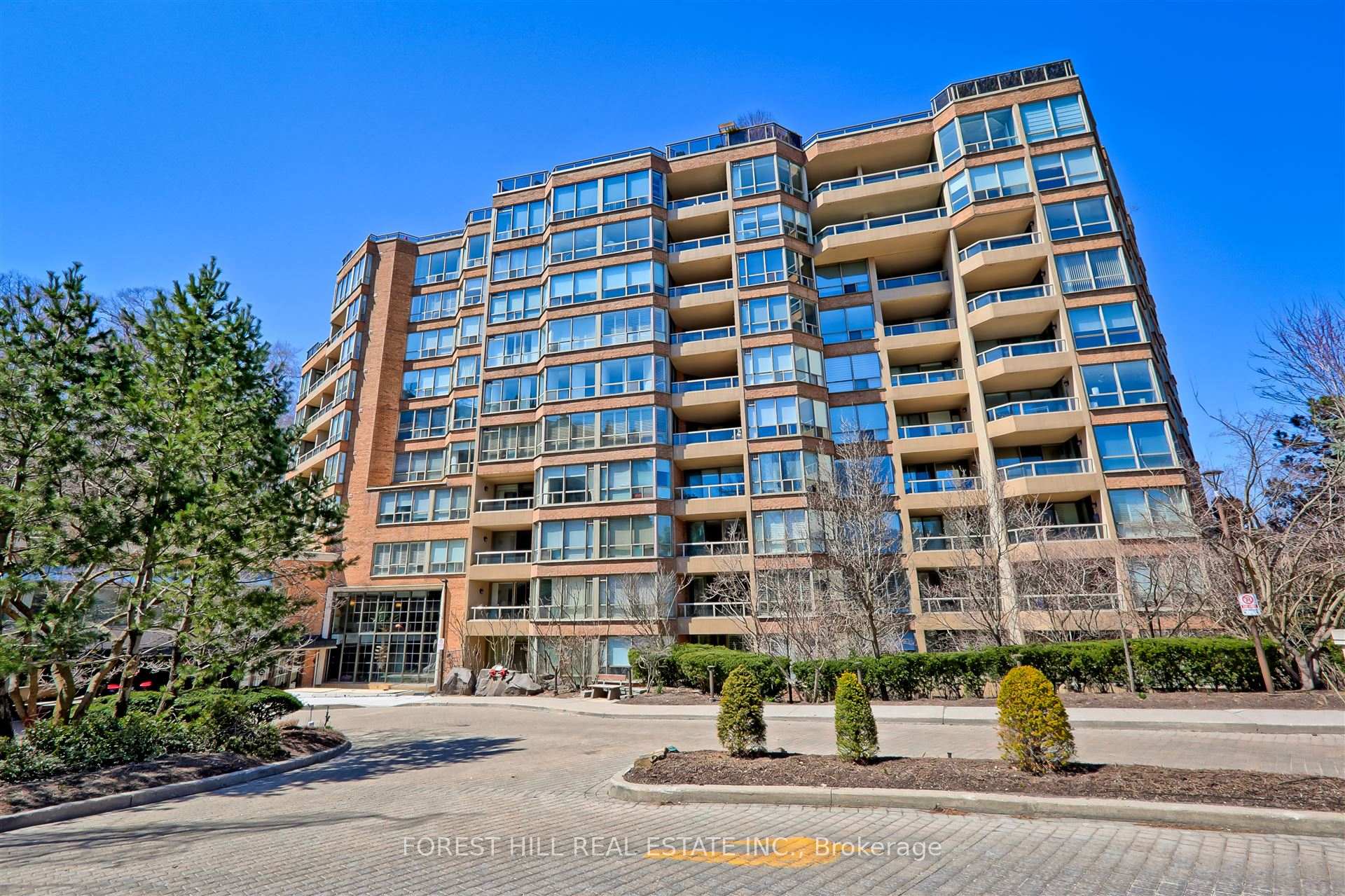 Front of Unit 416, 3800 Yonge Street