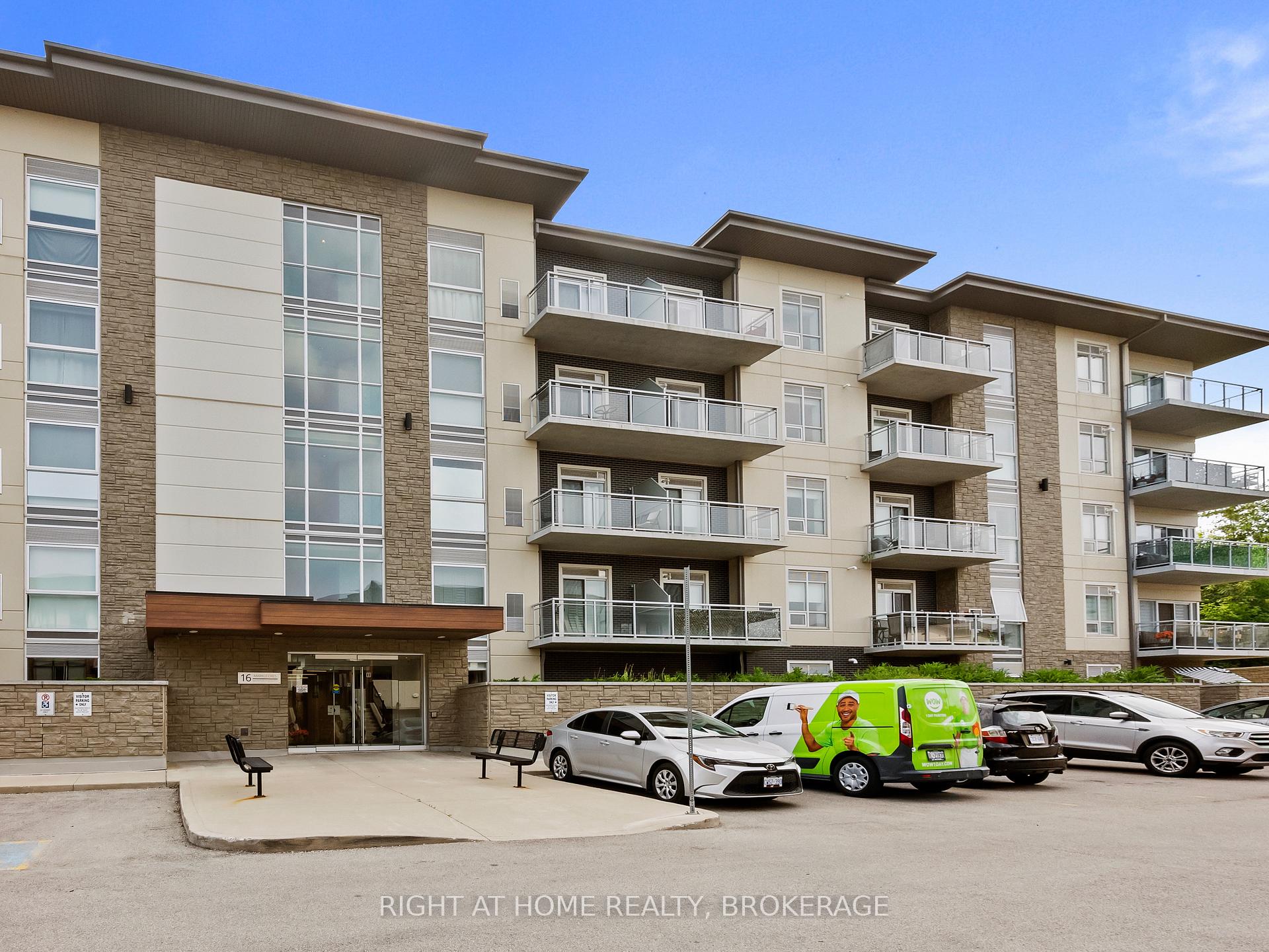Photo 5 of Unit 503, 16 Markle Crescent, Hamilton, Ancaster — HOMEH