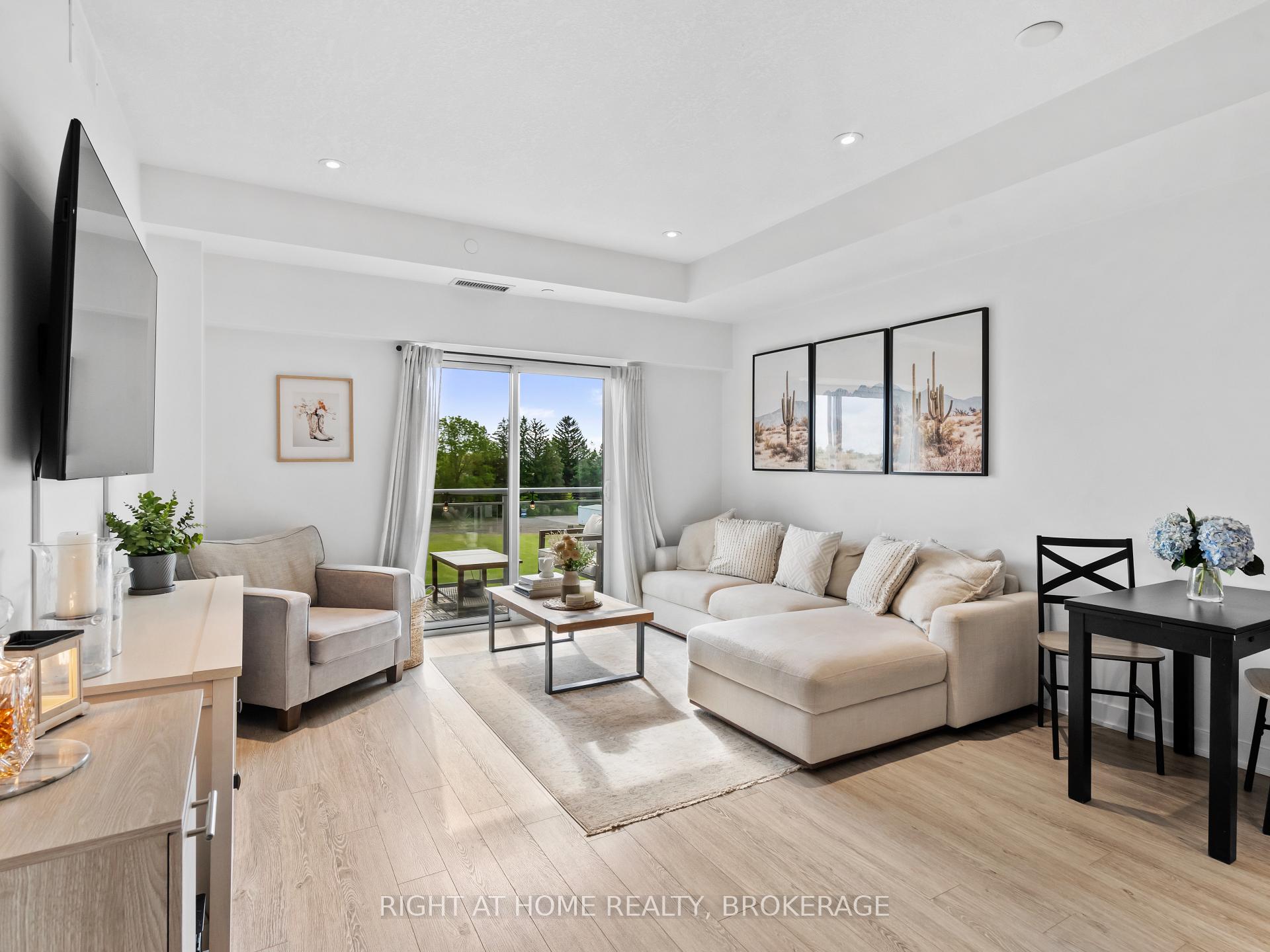 Photo 13 of Unit 503, 16 Markle Crescent, Hamilton, Ancaster — HOMEH