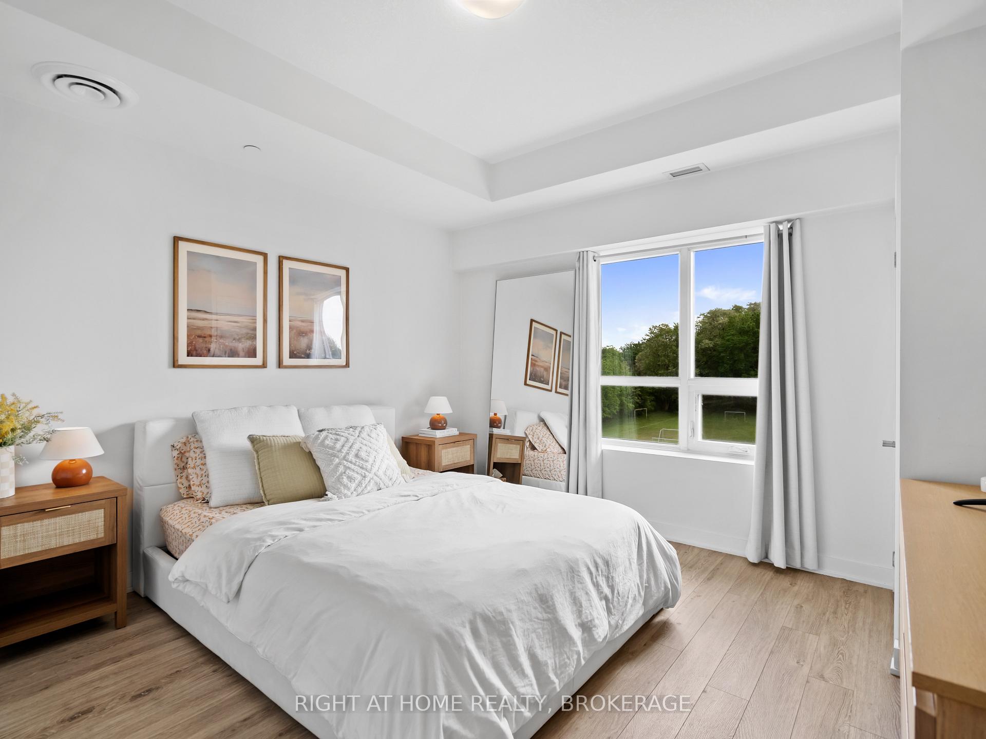 Photo 17 of Unit 503, 16 Markle Crescent, Hamilton, Ancaster — HOMEH