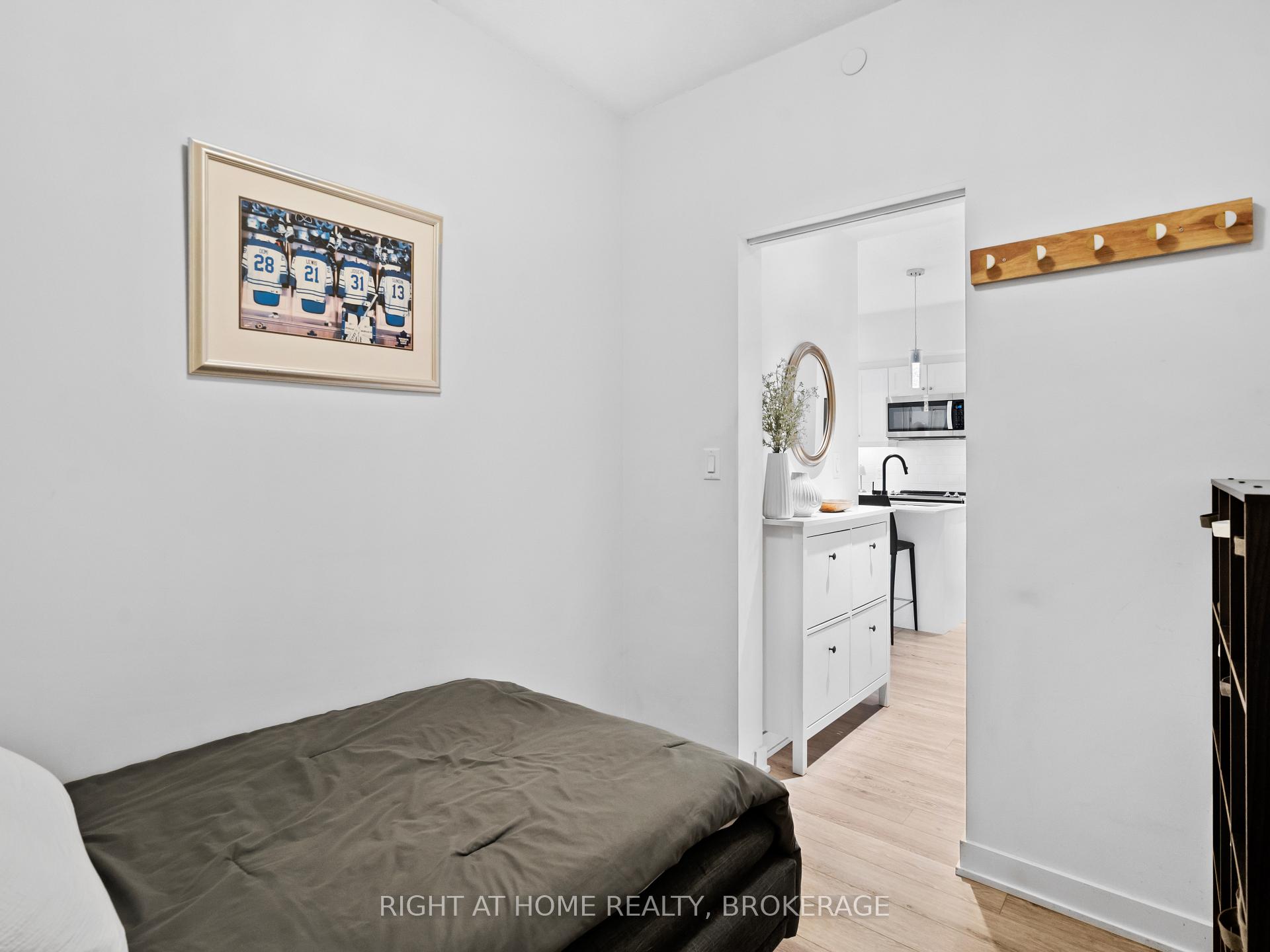 Photo 23 of Unit 503, 16 Markle Crescent, Hamilton, Ancaster — HOMEH