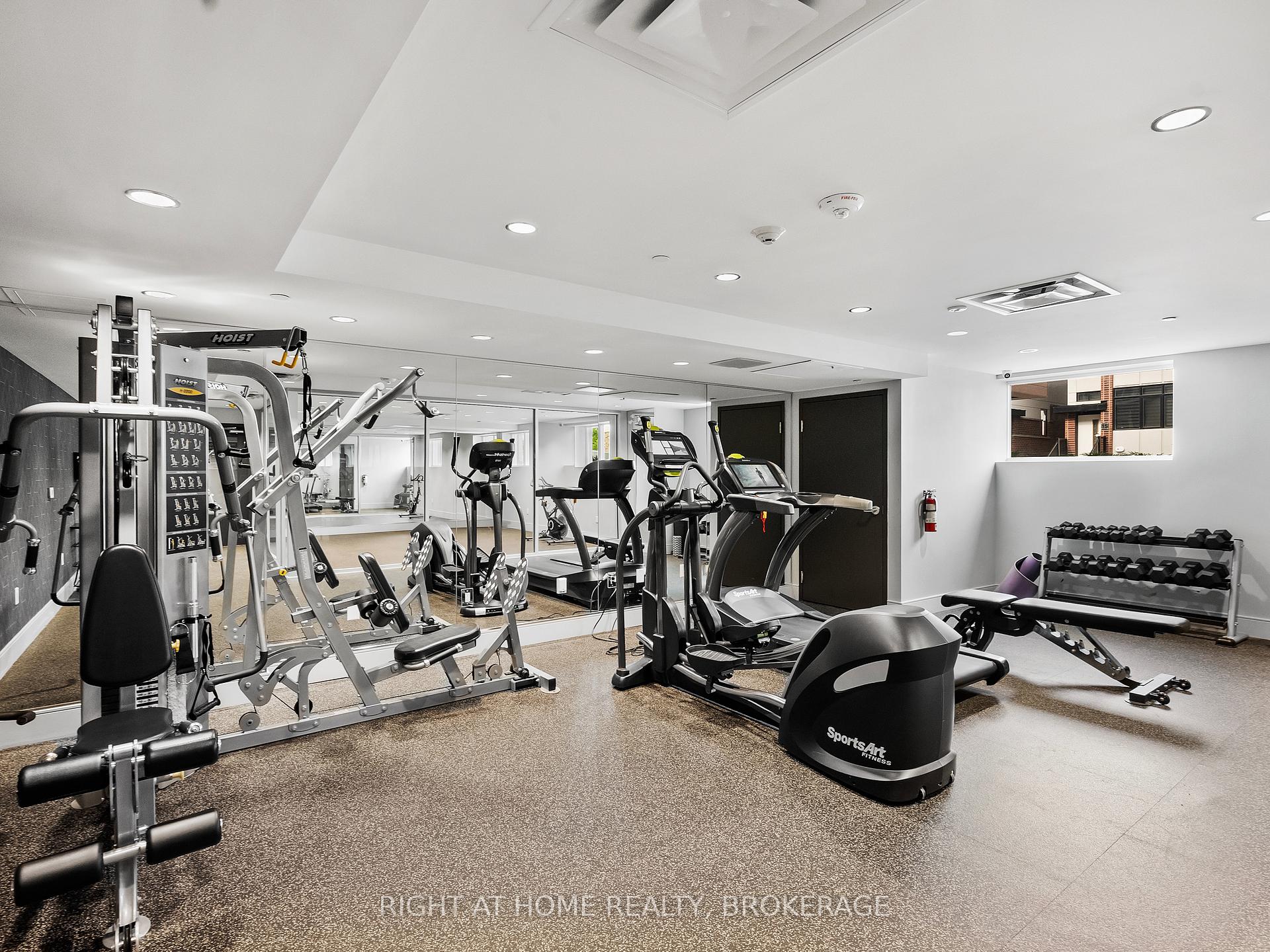 Photo 32 of Unit 503, 16 Markle Crescent, Hamilton, Ancaster — HOMEH