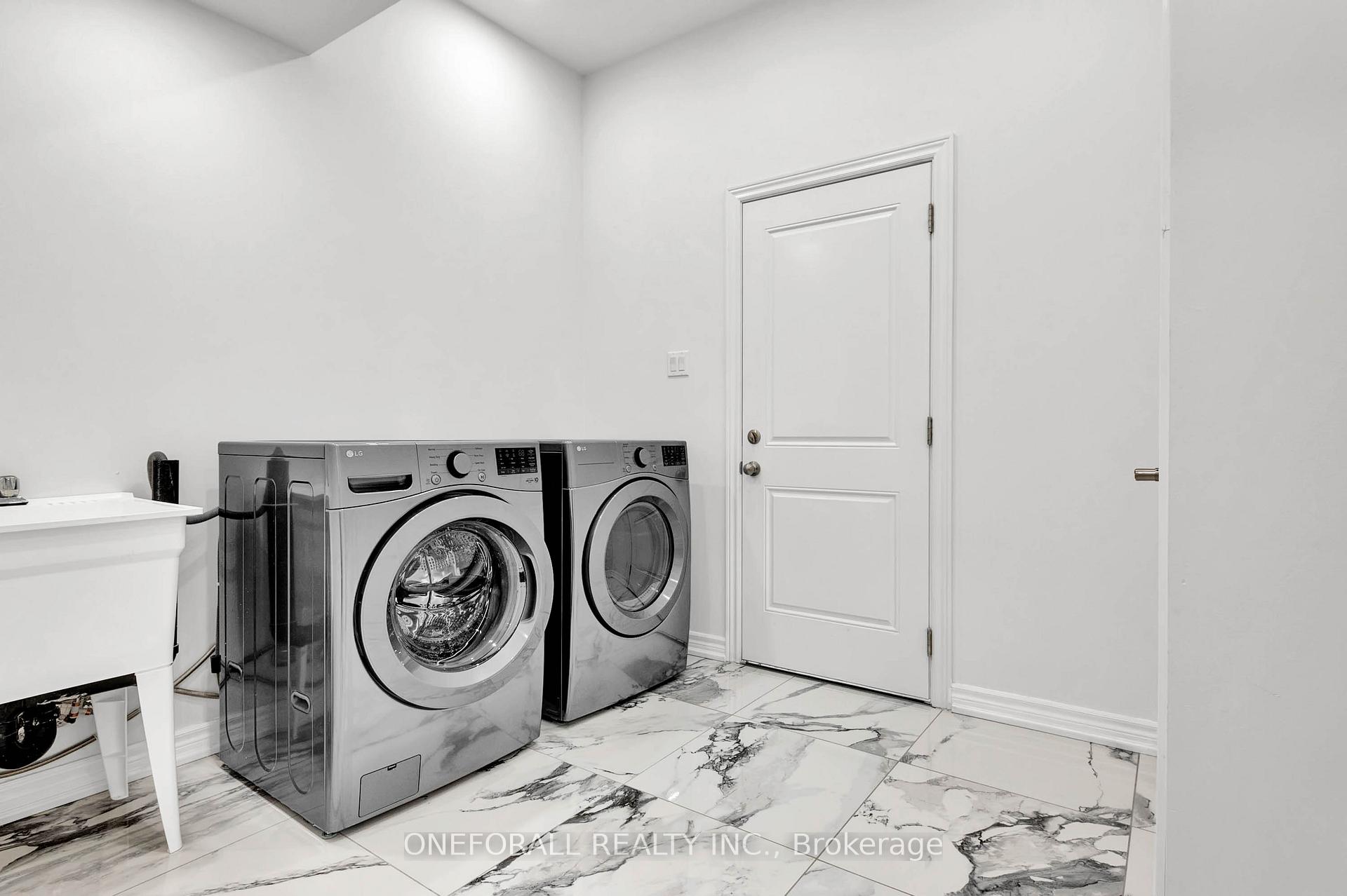 Photo 19 of 68 Wakefield Boulevard, Essa, Angus — HOMEH