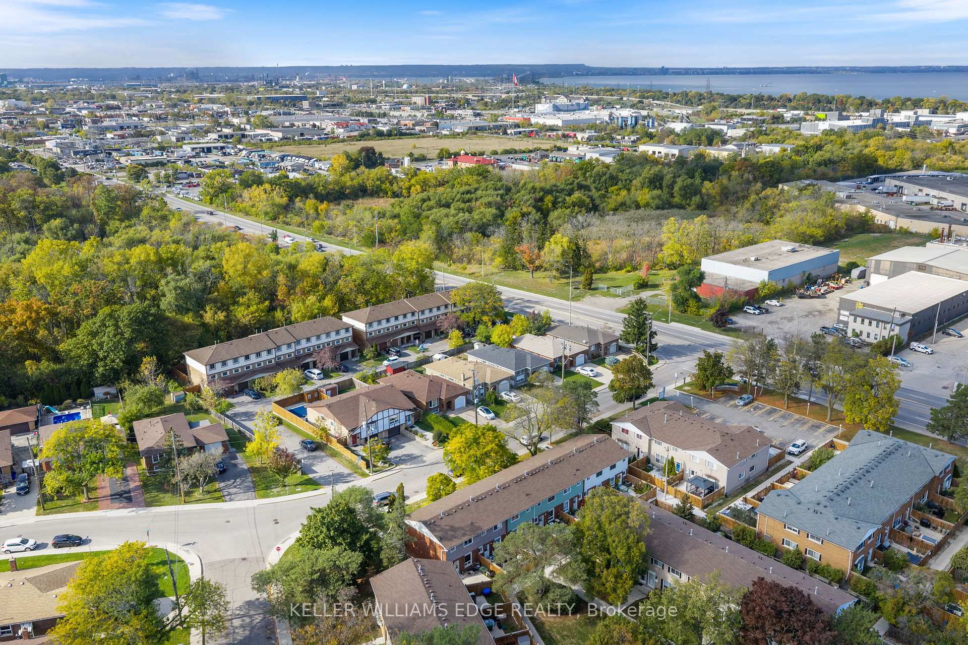 Photo 6 of Unit 7, 2700 Barton Street E, Hamilton, Riverdale — HOMEH