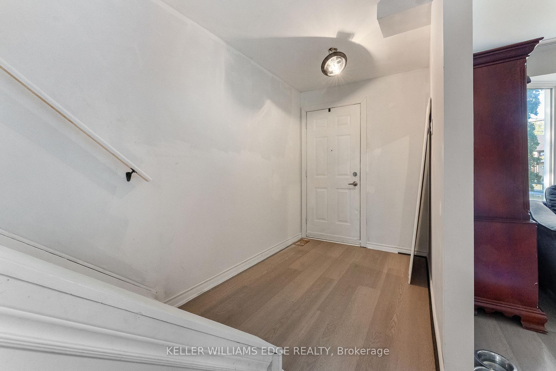 Photo 13 of Unit 7, 2700 Barton Street E, Hamilton, Riverdale — HOMEH