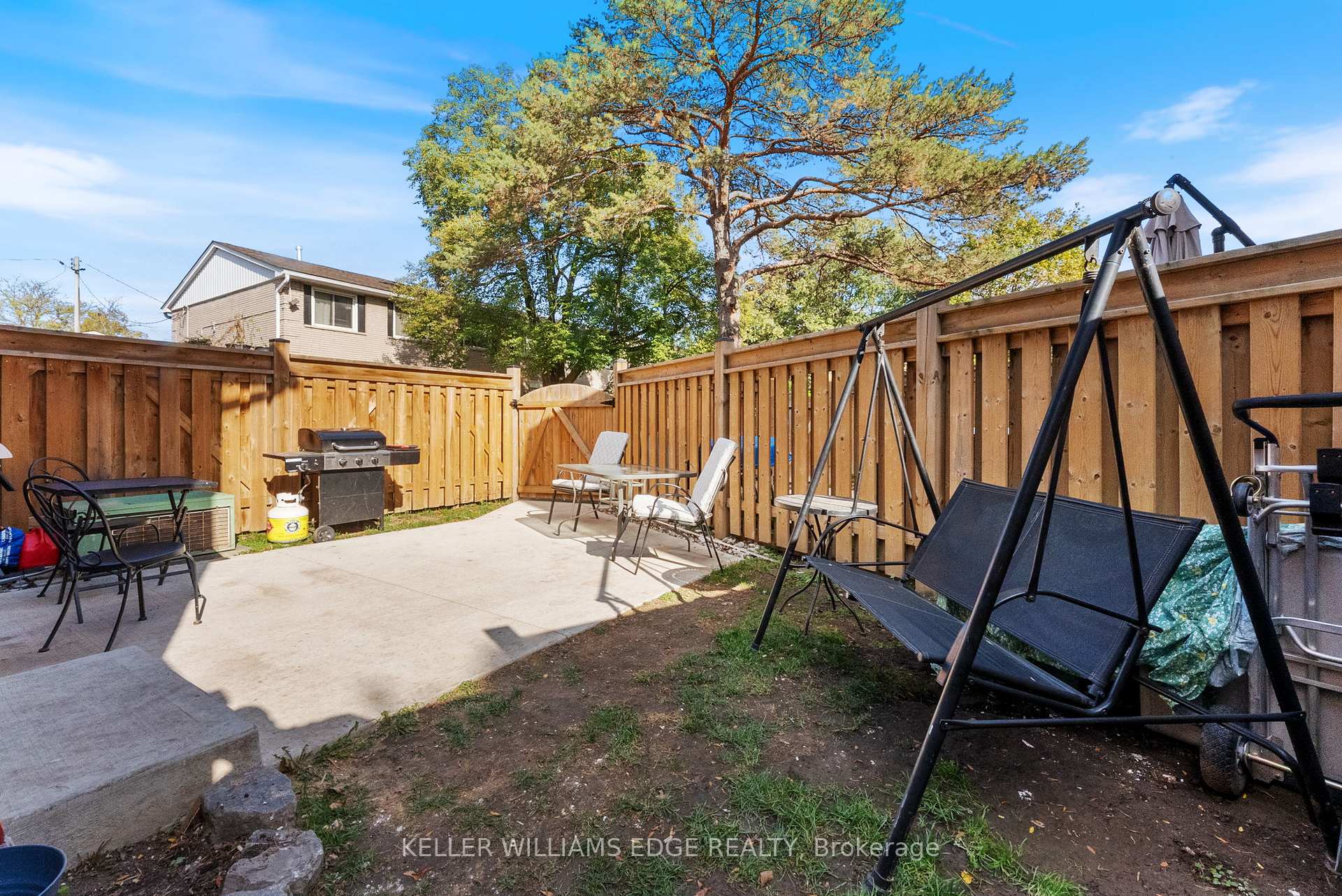 Photo 22 of Unit 7, 2700 Barton Street E, Hamilton, Riverdale — HOMEH