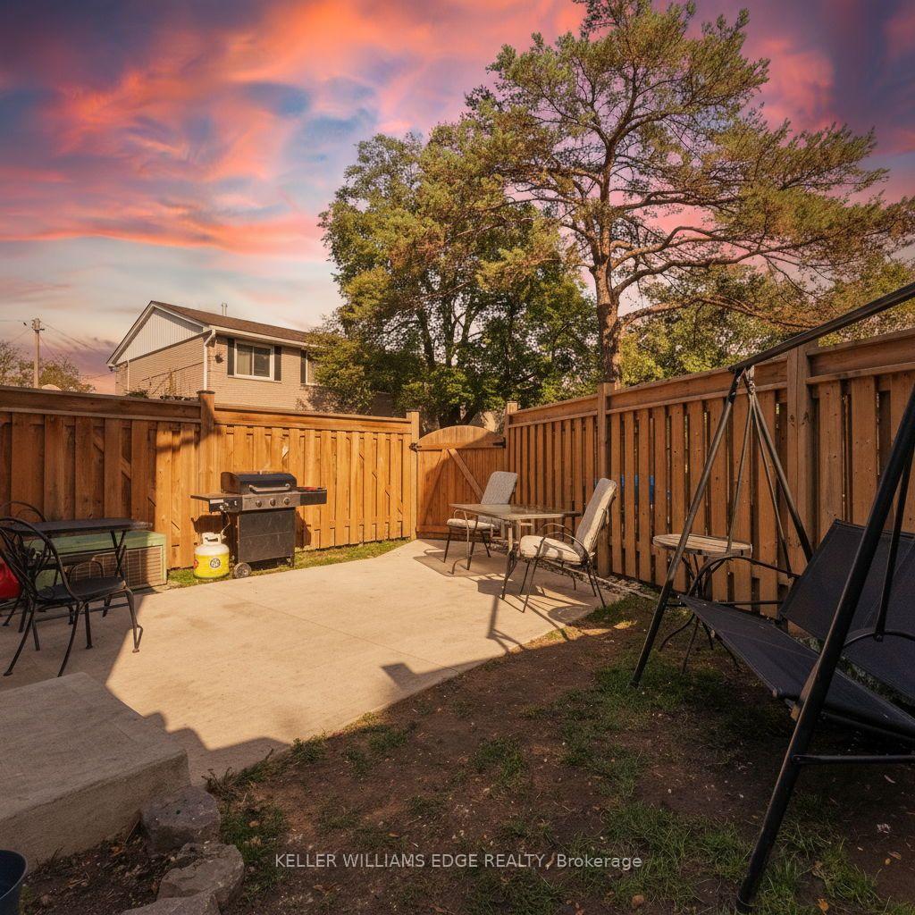 Photo 28 of Unit 7, 2700 Barton Street E, Hamilton, Riverdale — HOMEH