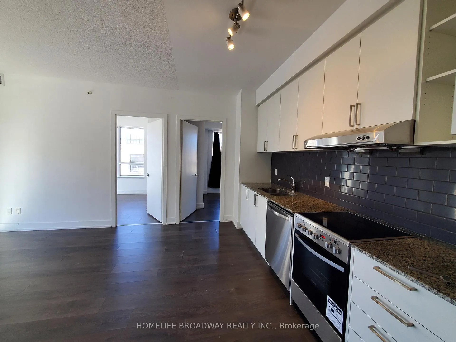 Photo 2 of Unit 307E, 278 Buchanan Drive, Markham, Unionville — HOMEH