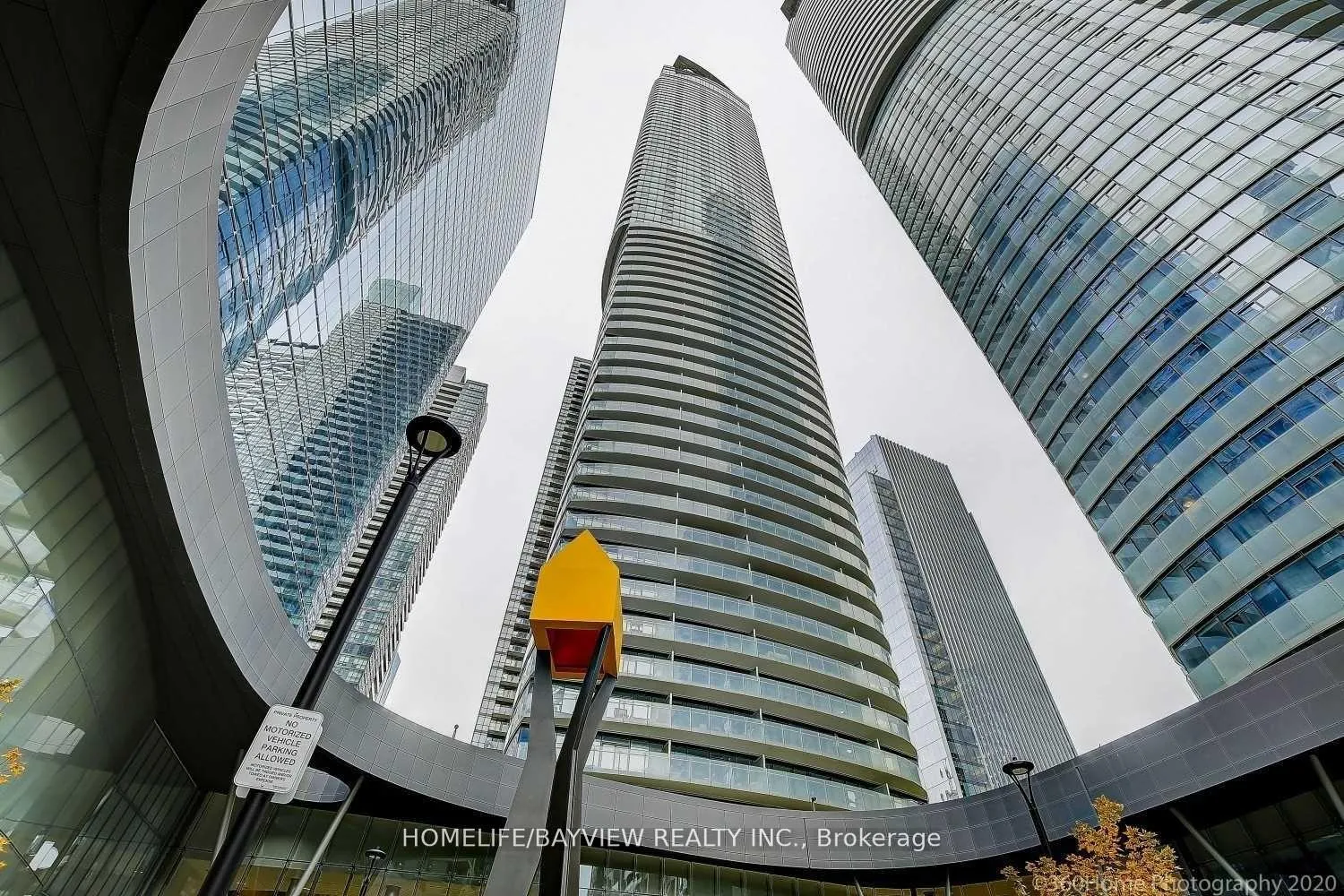 Front of Unit 2811, 14 York Street