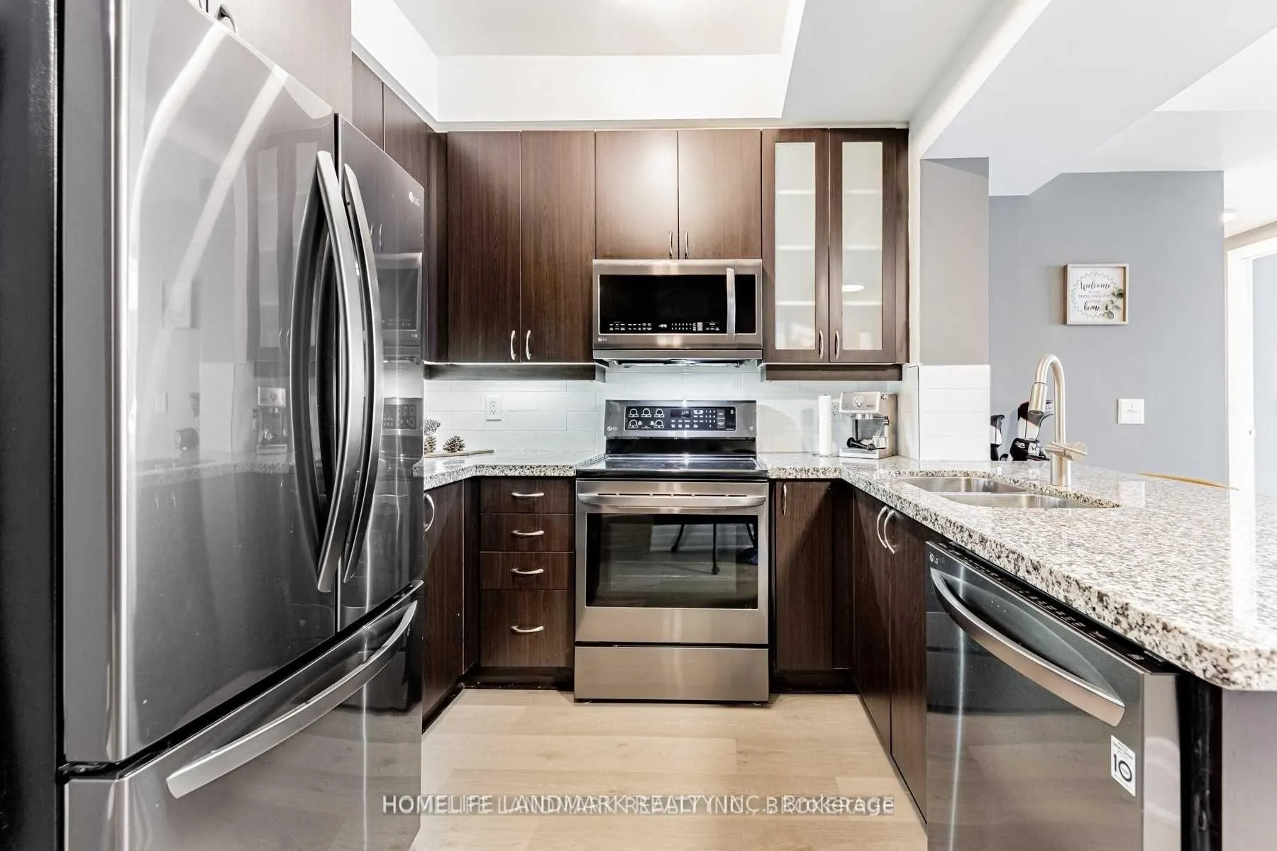 Photo 4 of Unit 205, 57 Upper Duke Crescent, Markham, Unionville — HOMEH