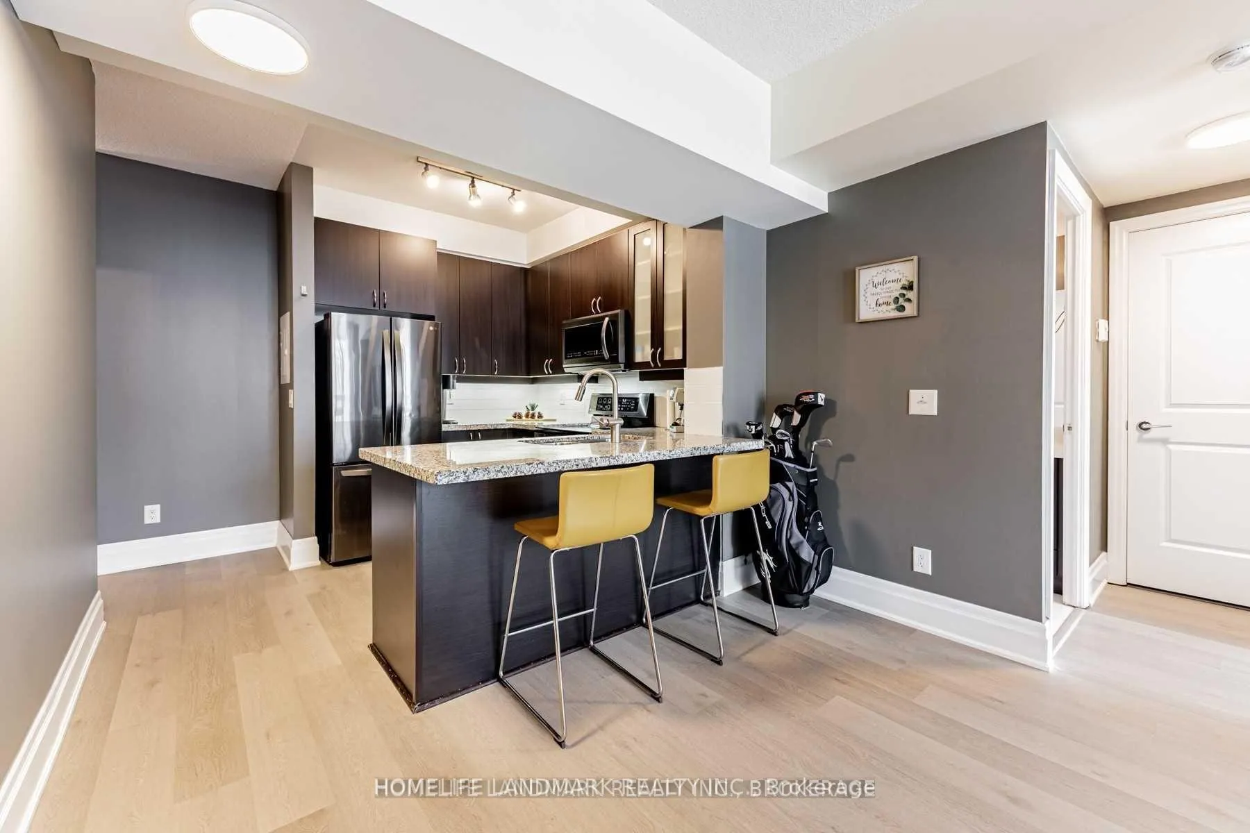Photo 5 of Unit 205, 57 Upper Duke Crescent, Markham, Unionville — HOMEH