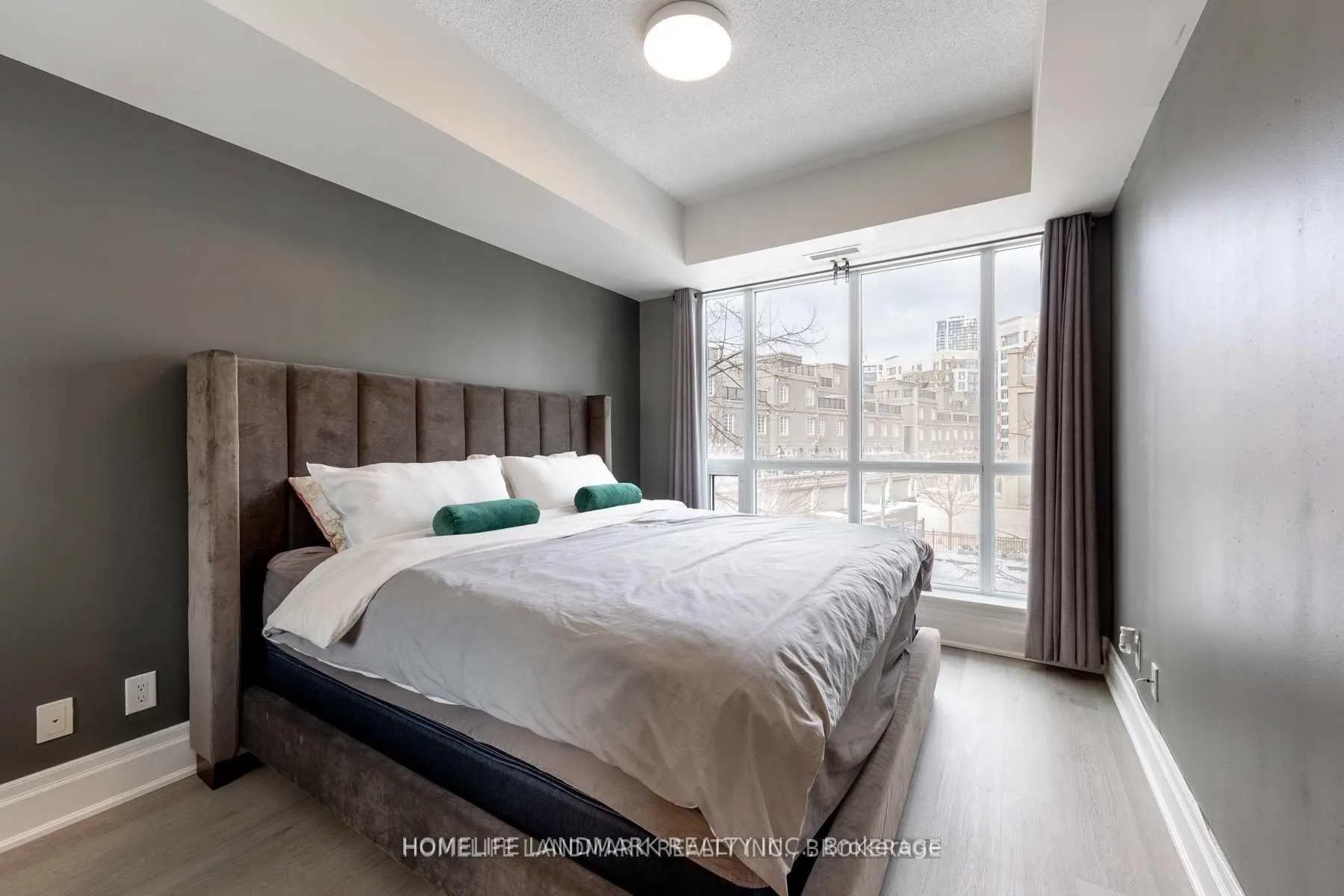 Photo 8 of Unit 205, 57 Upper Duke Crescent, Markham, Unionville — HOMEH