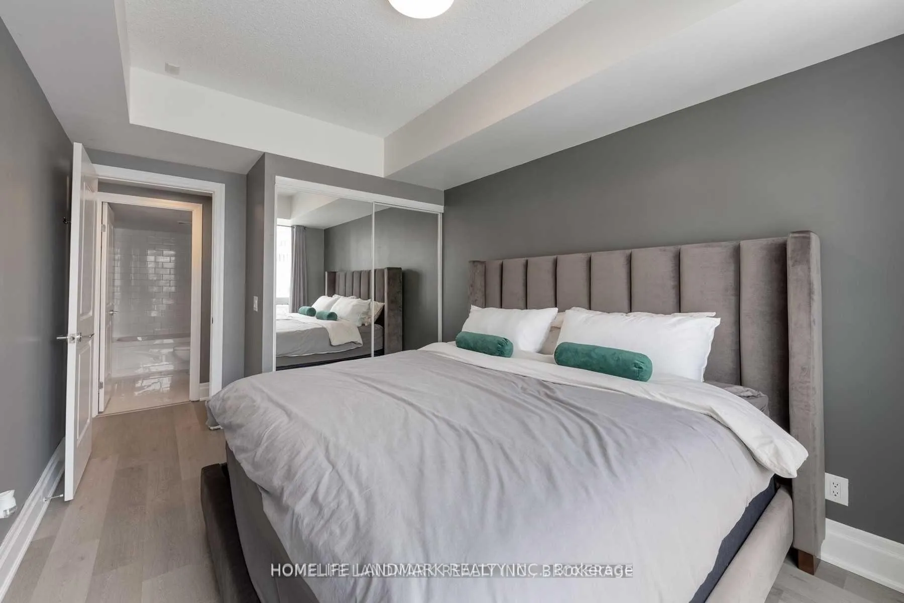 Photo 9 of Unit 205, 57 Upper Duke Crescent, Markham, Unionville — HOMEH