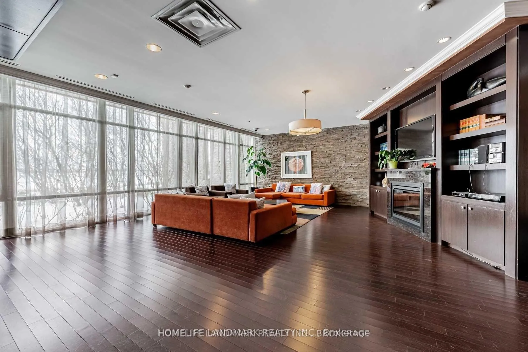Photo 13 of Unit 205, 57 Upper Duke Crescent, Markham, Unionville — HOMEH