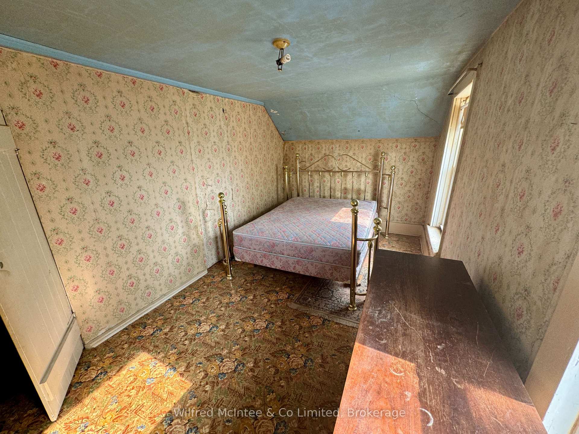 Photo 9 of 120 Ridout Street, Brockton — HOMEH