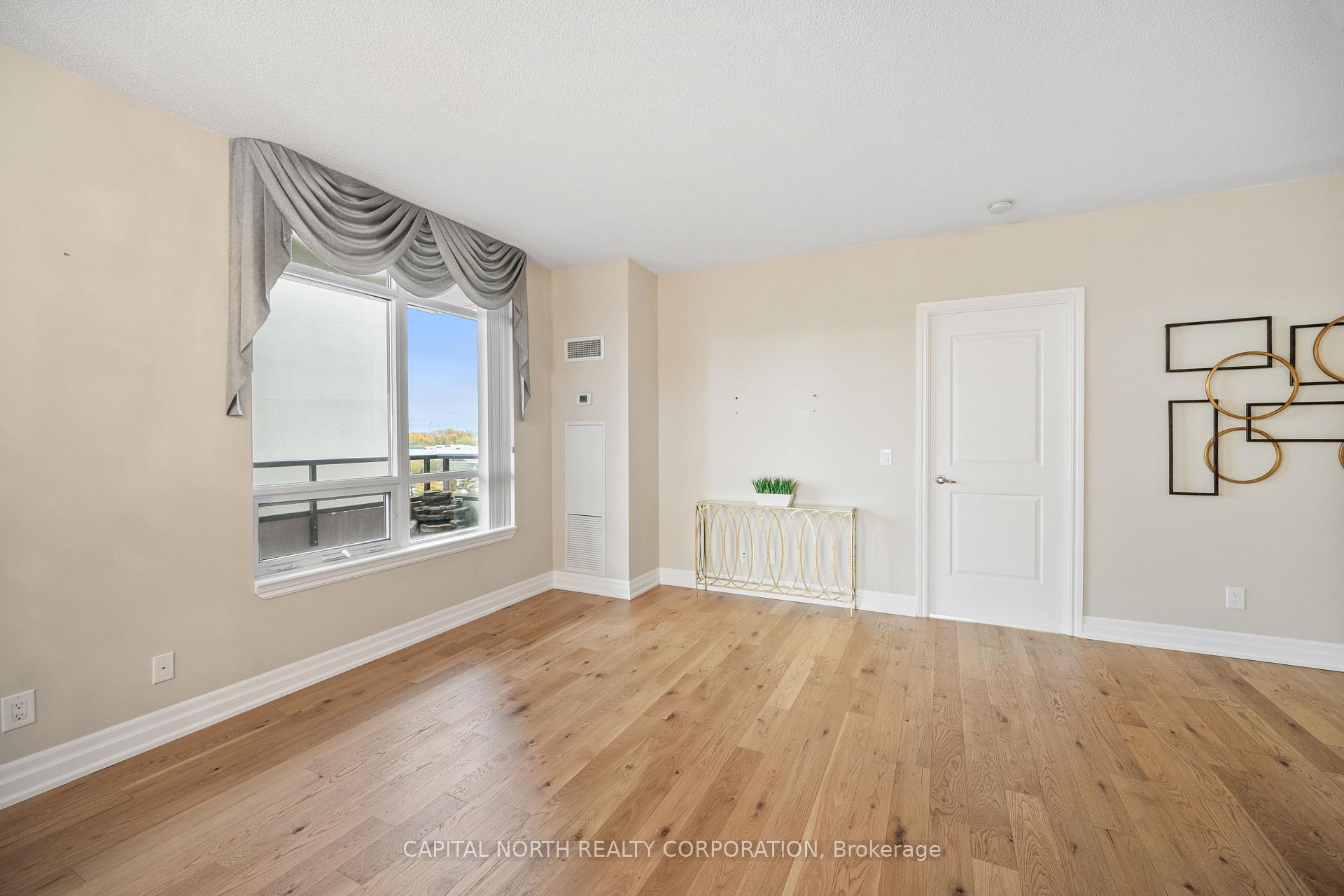 Photo 15 of Unit 611, 9245 Jane Street, Vaughan, Maple — HOMEH