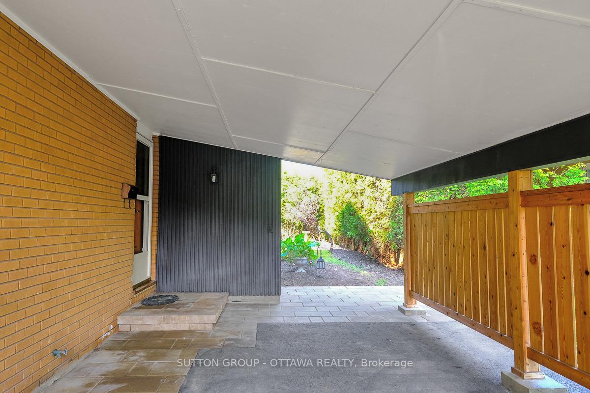 Photo 6 of 2299 Crane Street, Ottawa, Elmvale Acres/Urbandale — HOMEH