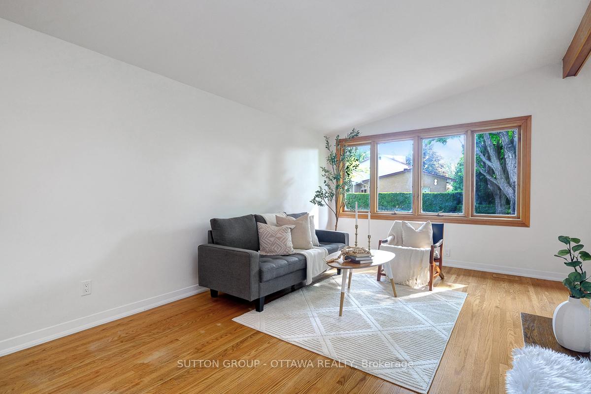 Photo 10 of 2299 Crane Street, Ottawa, Elmvale Acres/Urbandale — HOMEH