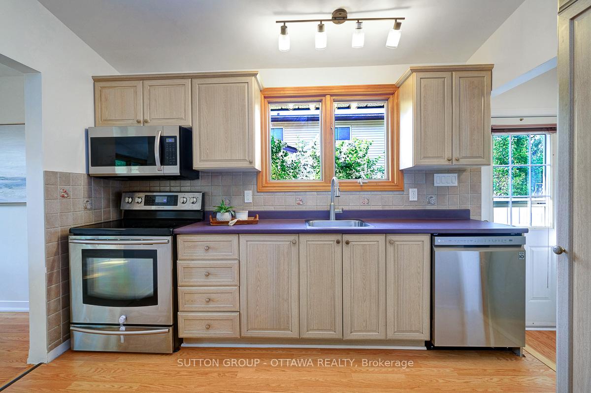 Photo 21 of 2299 Crane Street, Ottawa, Elmvale Acres/Urbandale — HOMEH