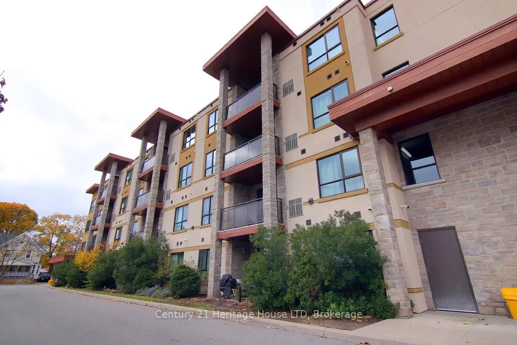 Front of Unit 404, 26 Wellington Street