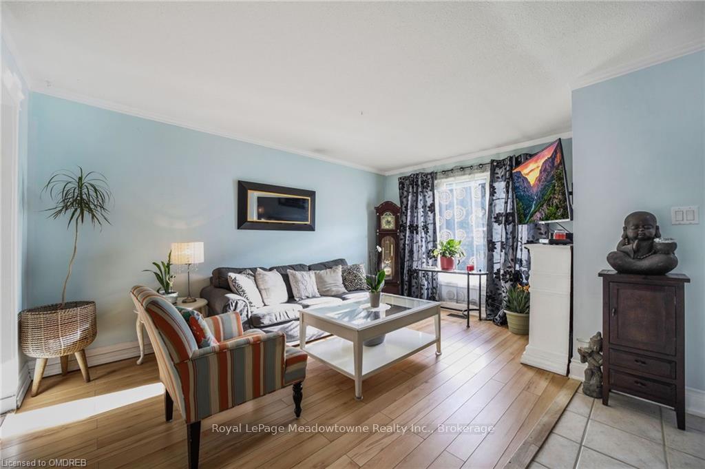 Photo 6 of Unit 11, 1110 Garth Street, Hamilton, Rolston — HOMEH
