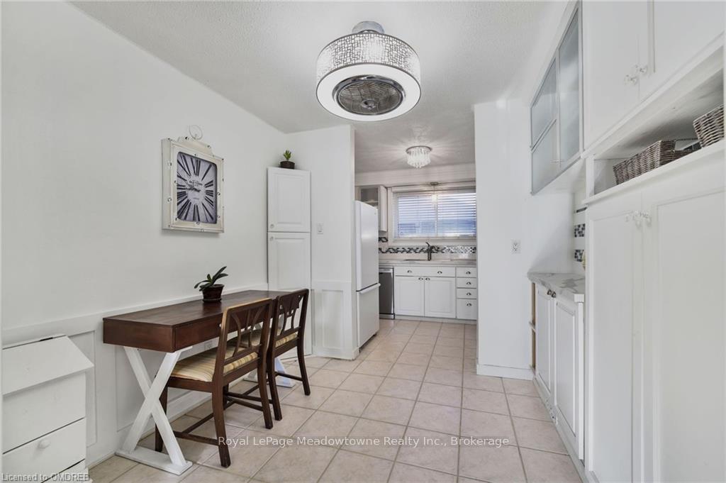 Photo 10 of Unit 11, 1110 Garth Street, Hamilton, Rolston — HOMEH