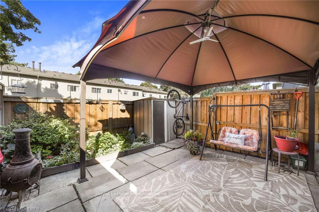 Photo 32 of Unit 11, 1110 Garth Street, Hamilton, Rolston — HOMEH
