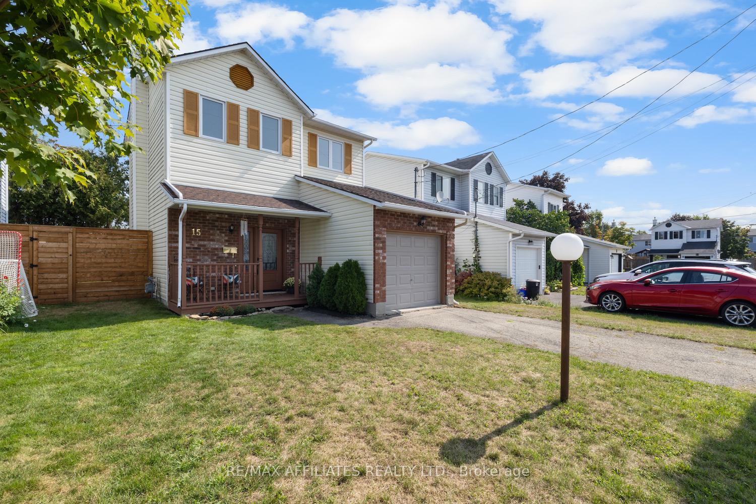 Photo 3 of 15 Lemaistre Street, Carleton Place — HOMEH