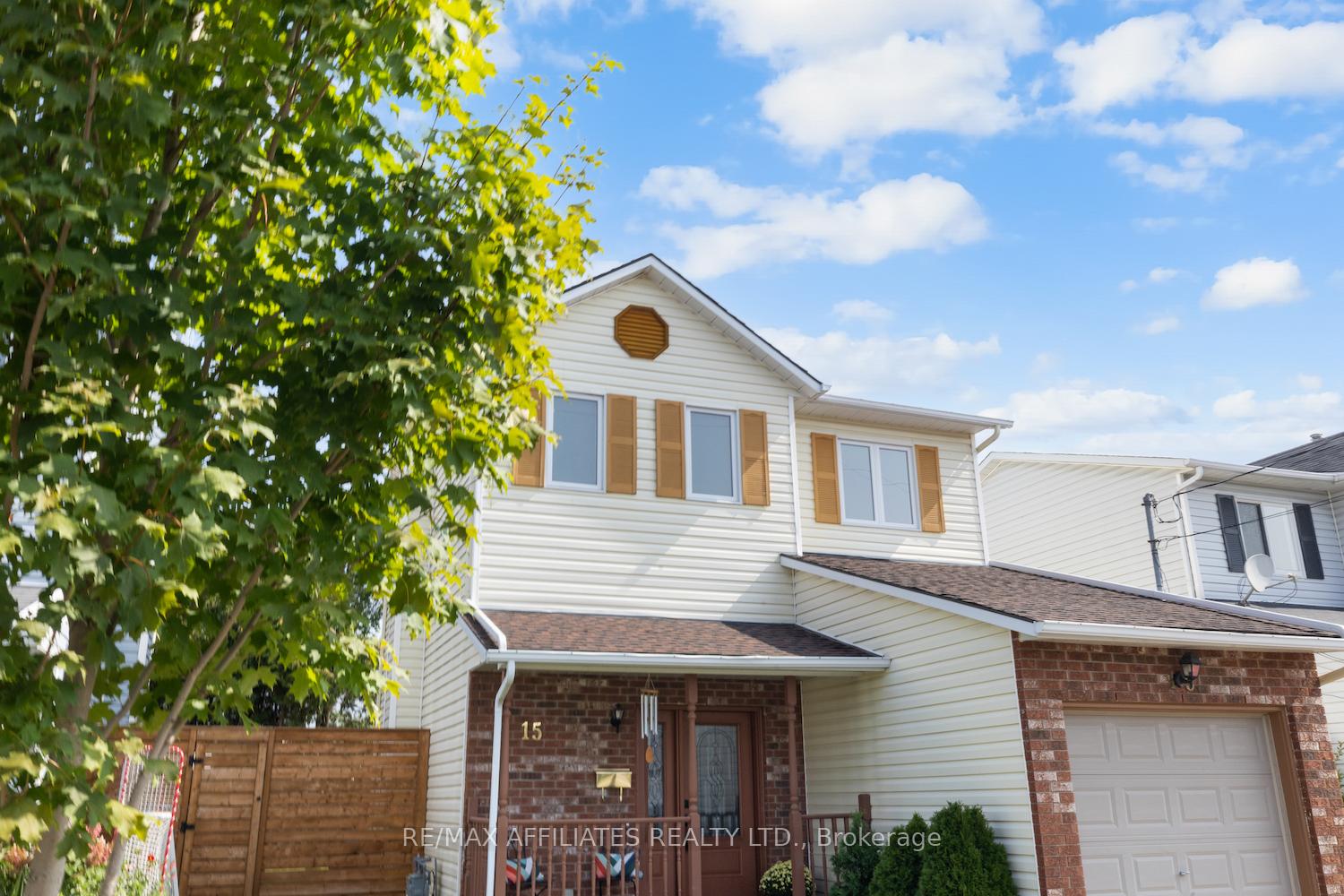 Photo 4 of 15 Lemaistre Street, Carleton Place — HOMEH