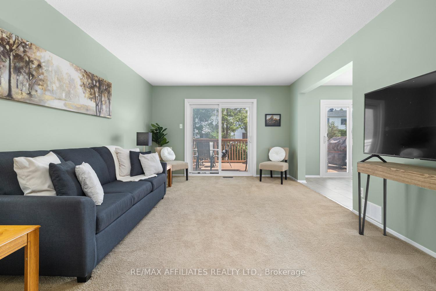 Photo 9 of 15 Lemaistre Street, Carleton Place — HOMEH