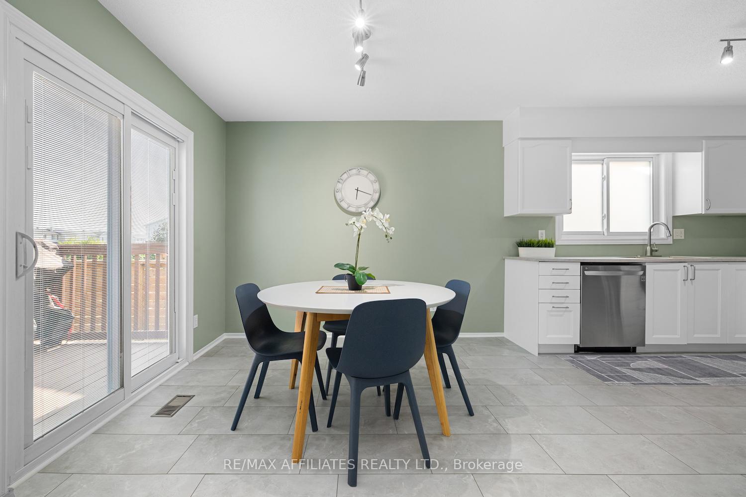 Photo 16 of 15 Lemaistre Street, Carleton Place — HOMEH