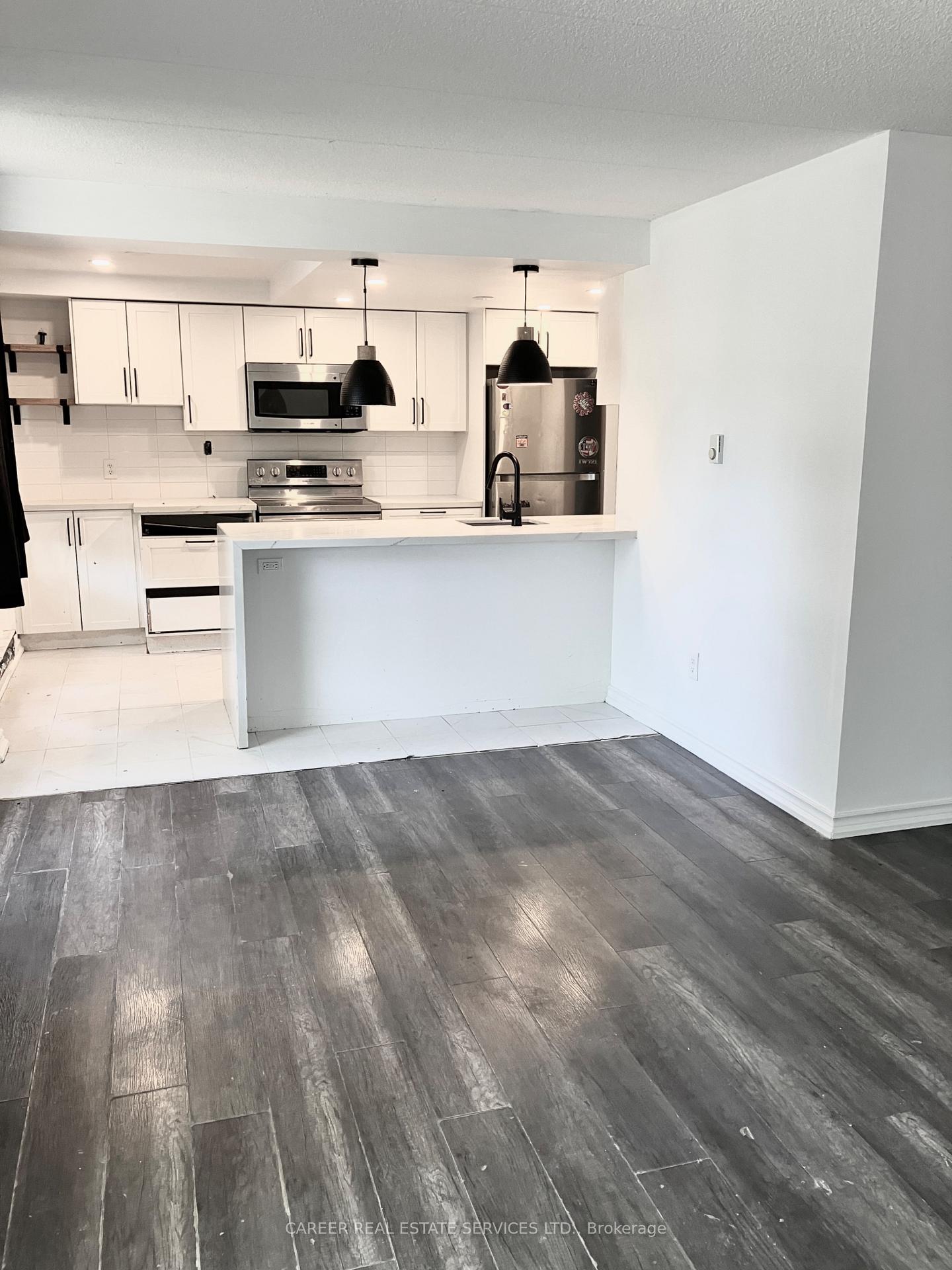 Photo 7 of Unit 90, 53 Taunton Road E, Oshawa, Centennial — HOMEH