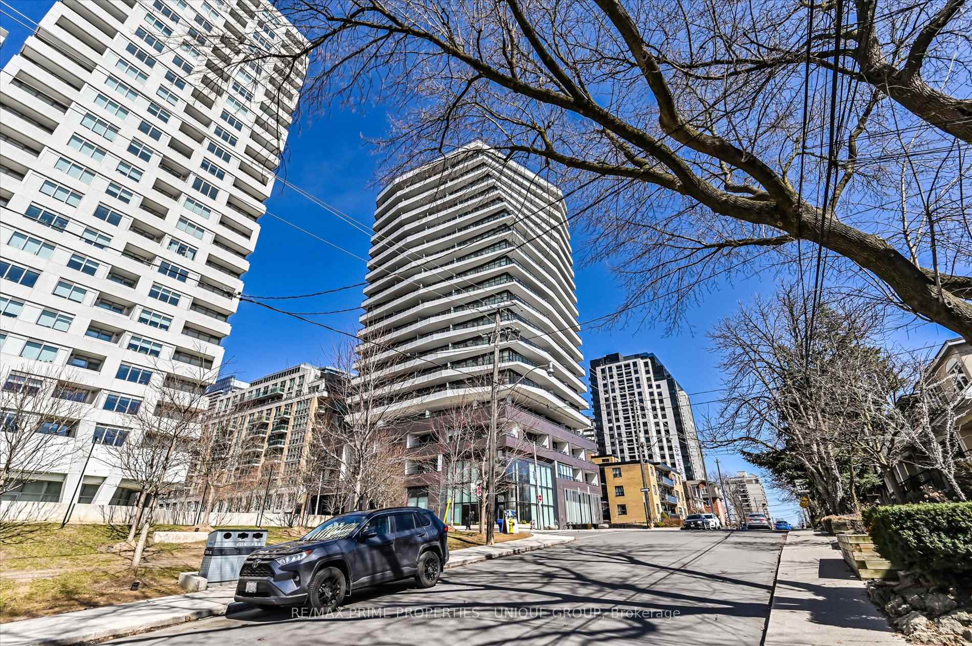 Front of Unit 1605, 11 Lillian Street