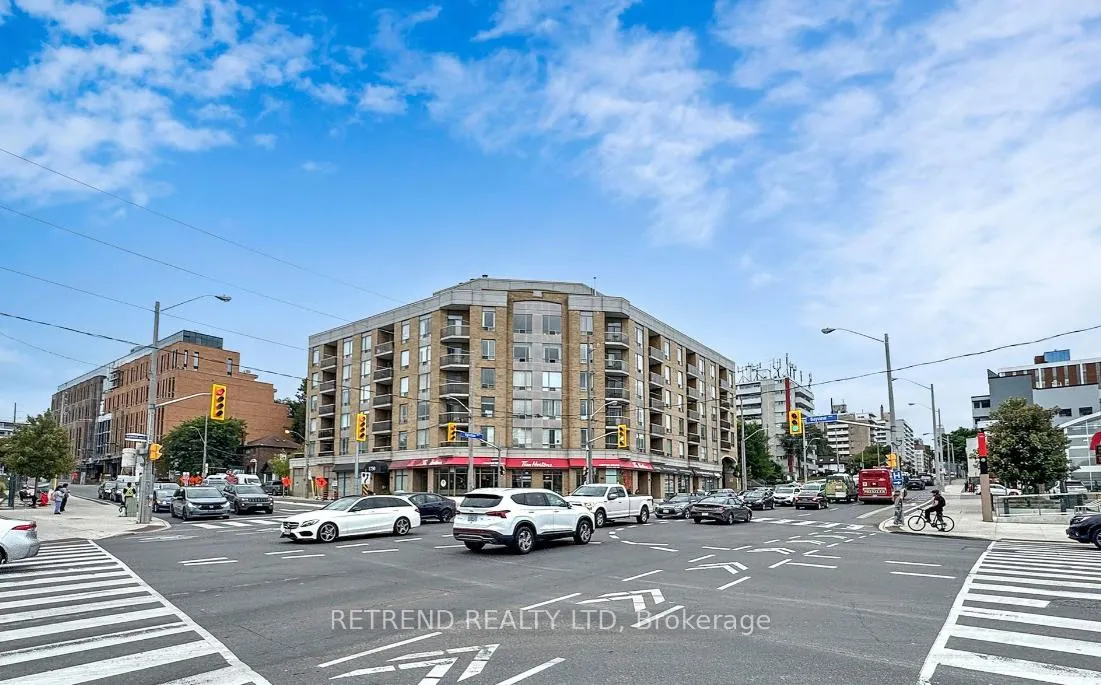 Front of Unit 310, 1750 Bayview Avenue