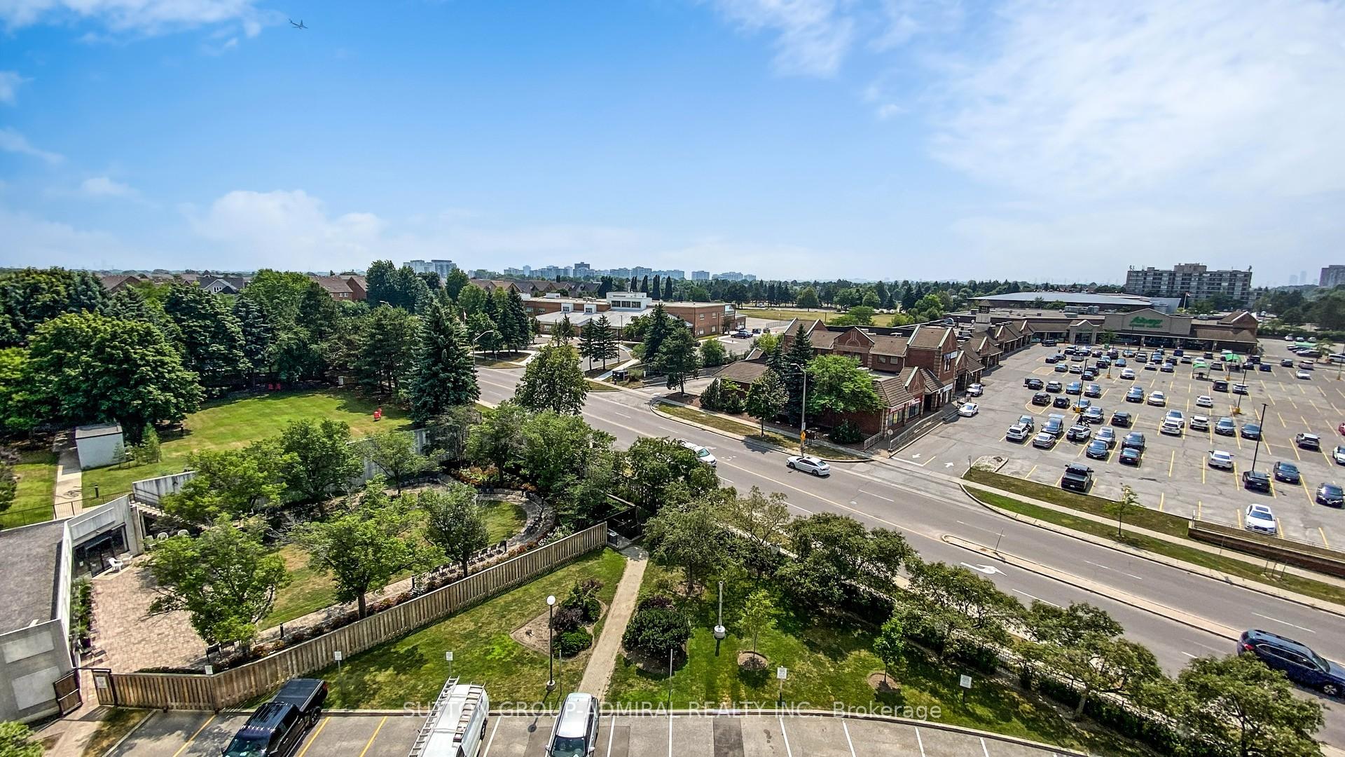 Photo 2 of Unit 801, 343 Clark Avenue W, Vaughan, Crestwood-Springfarm-Yorkhill — HOMEH
