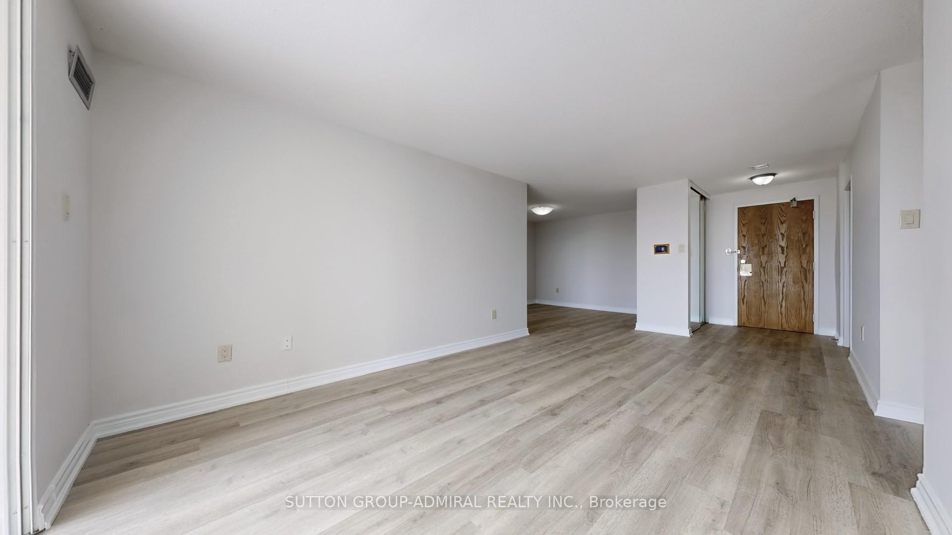 Photo 8 of Unit 801, 343 Clark Avenue W, Vaughan, Crestwood-Springfarm-Yorkhill — HOMEH