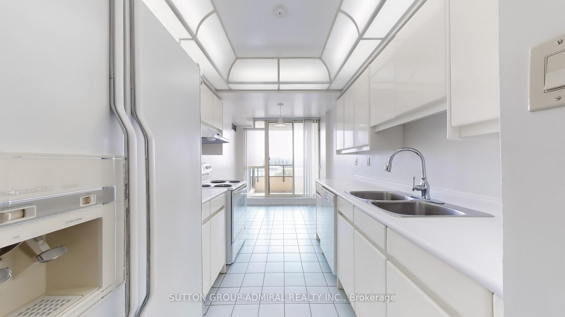 Photo 10 of Unit 801, 343 Clark Avenue W, Vaughan, Crestwood-Springfarm-Yorkhill — HOMEH