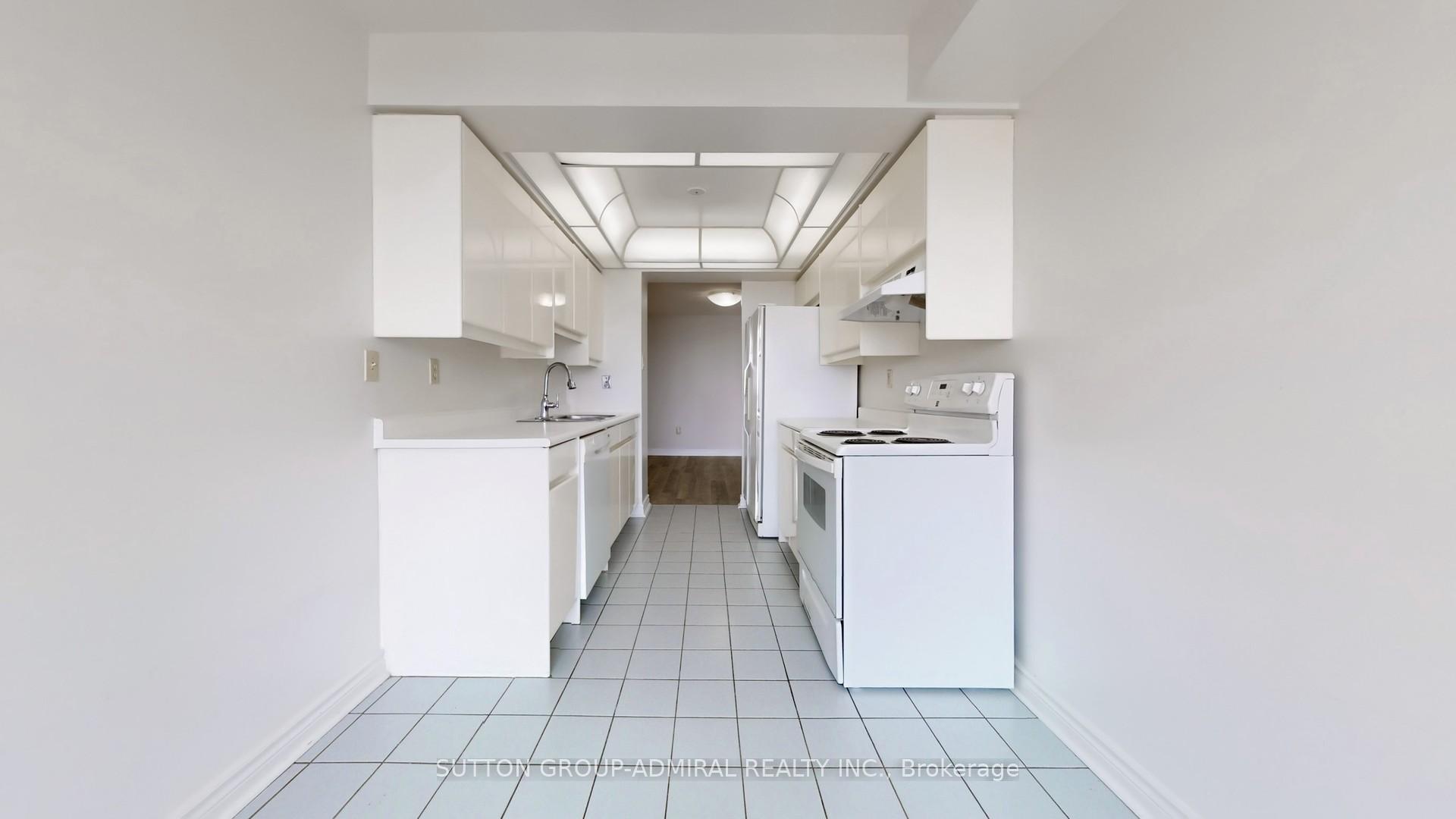 Photo 11 of Unit 801, 343 Clark Avenue W, Vaughan, Crestwood-Springfarm-Yorkhill — HOMEH