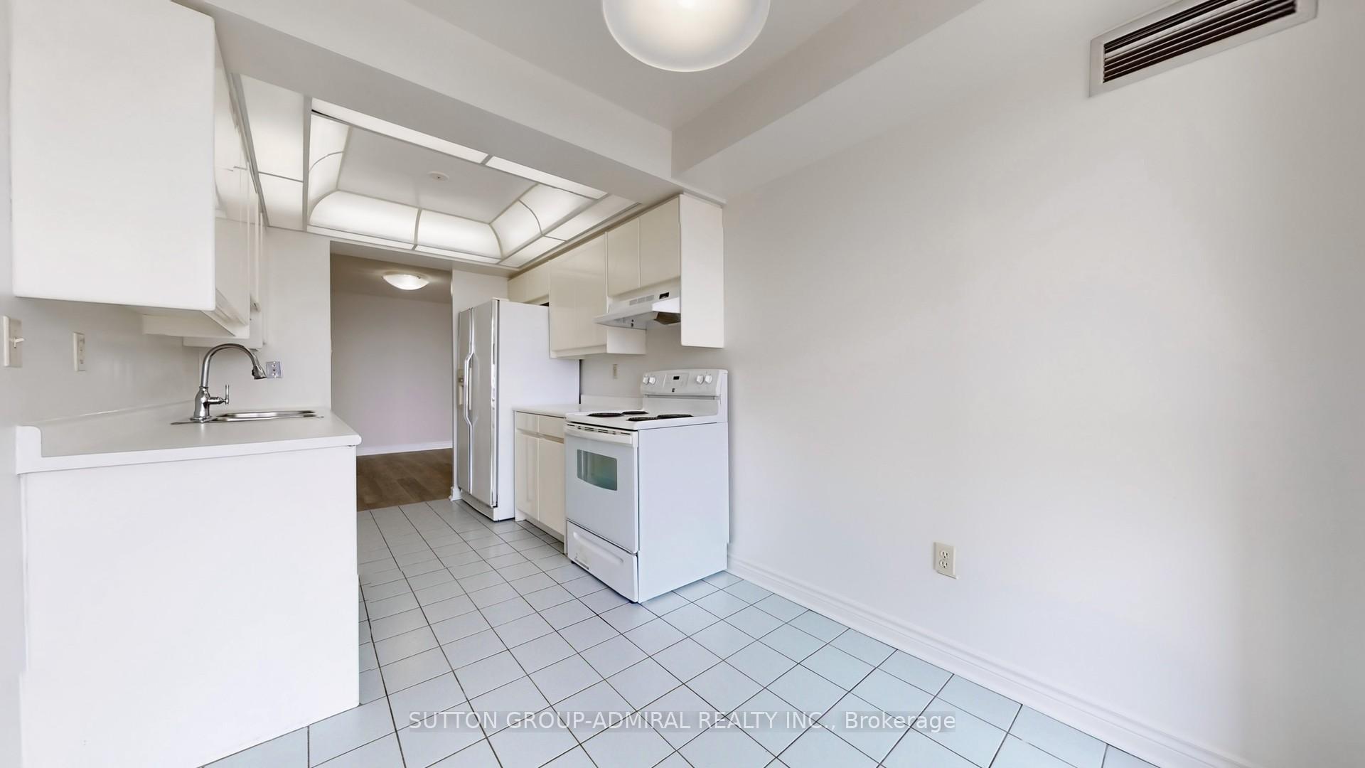 Photo 12 of Unit 801, 343 Clark Avenue W, Vaughan, Crestwood-Springfarm-Yorkhill — HOMEH